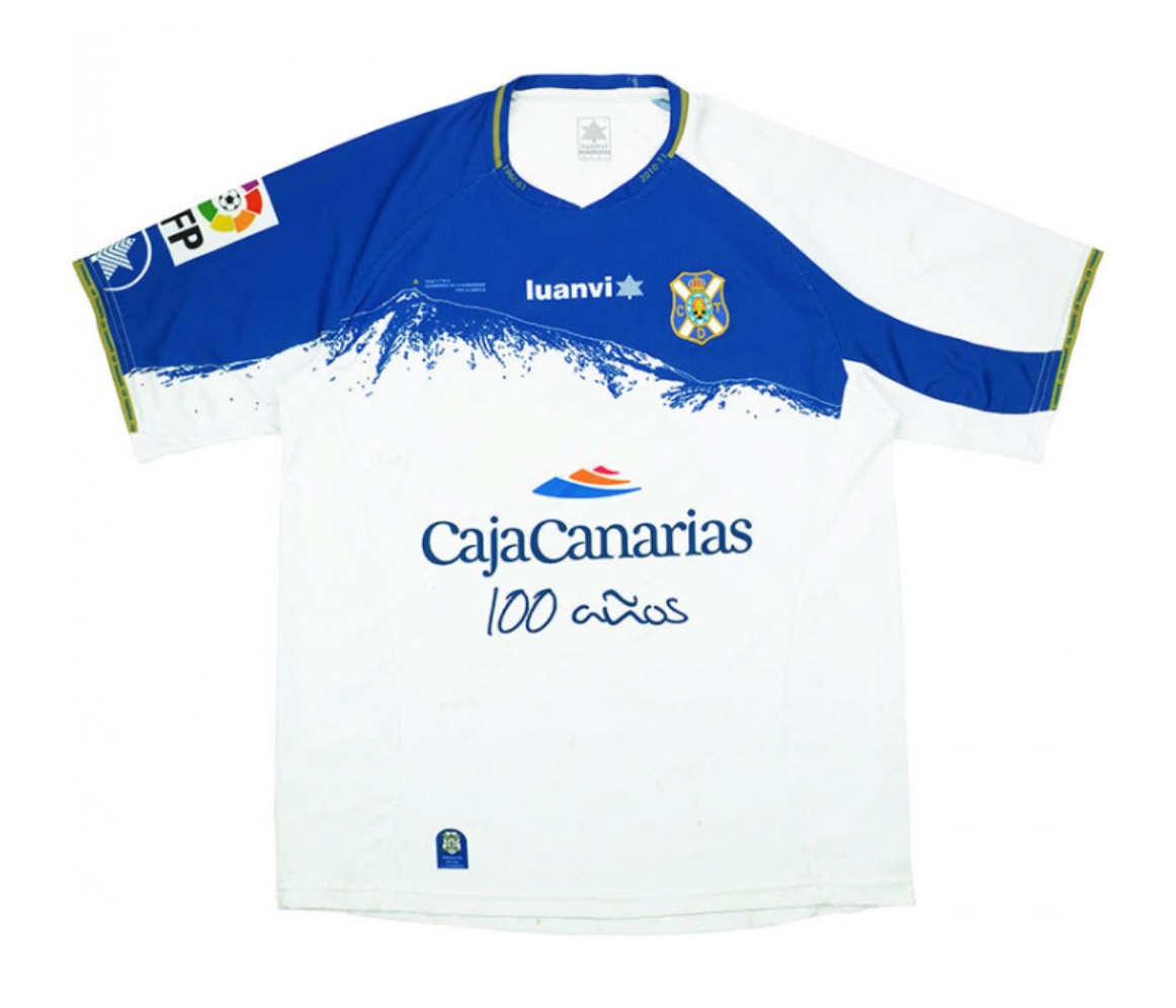 CD Tenerife 2010-11 Home Kit