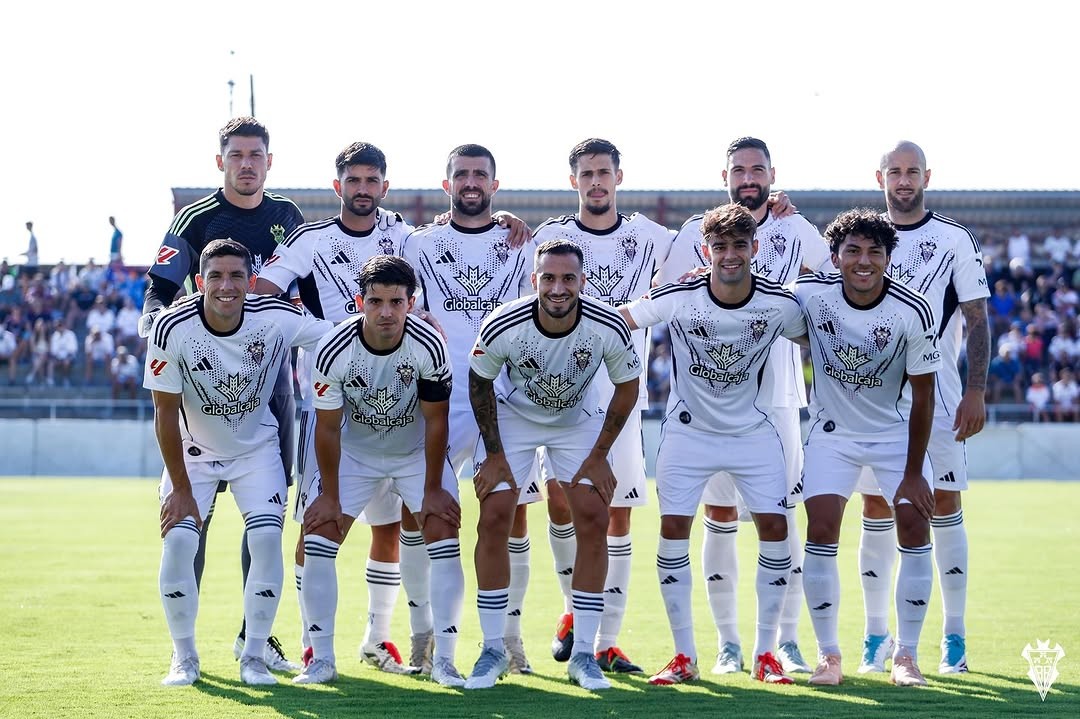 Albacete 2025-26 GK 1 Kit