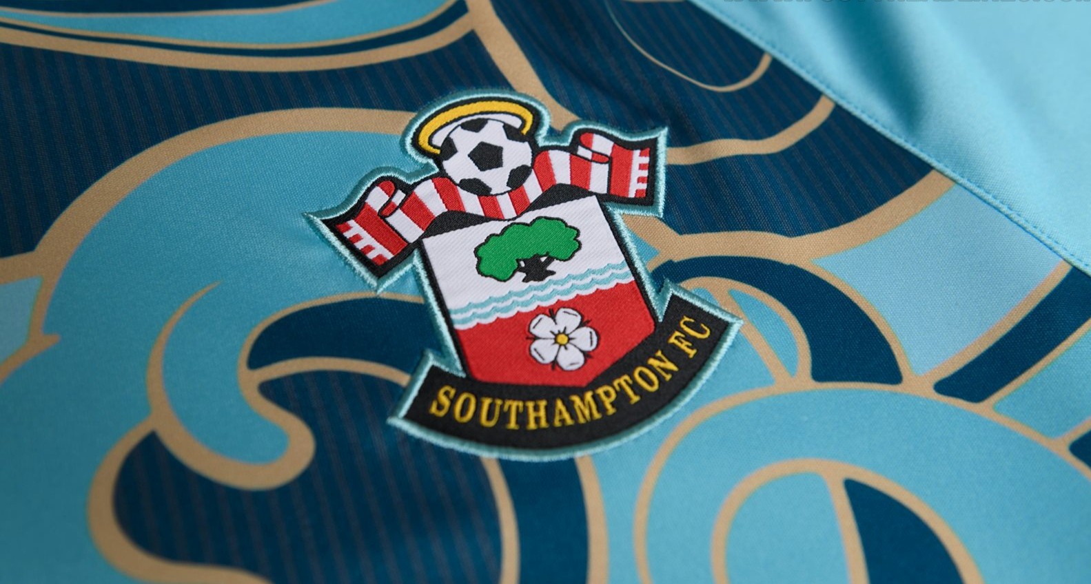 Southampton FC 2022-23 Away Kit