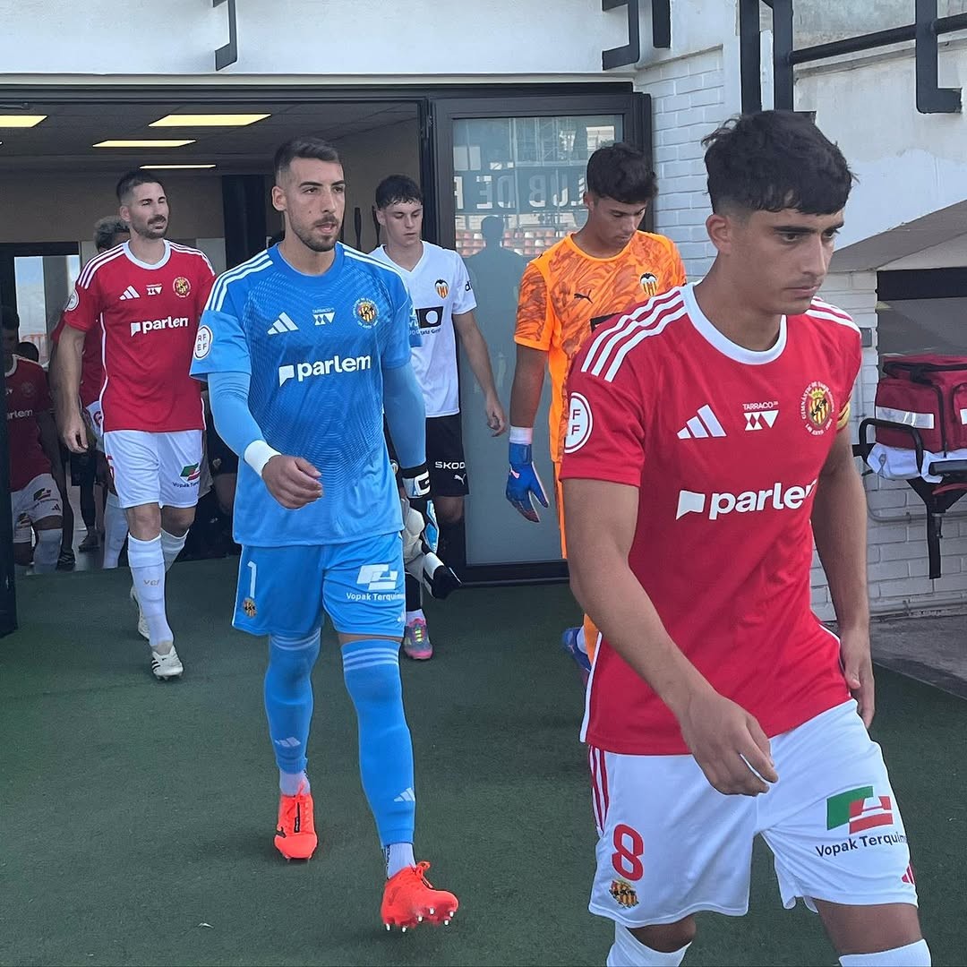 Gimnàstic de Tarragona 2025-26 GK 1 Kit