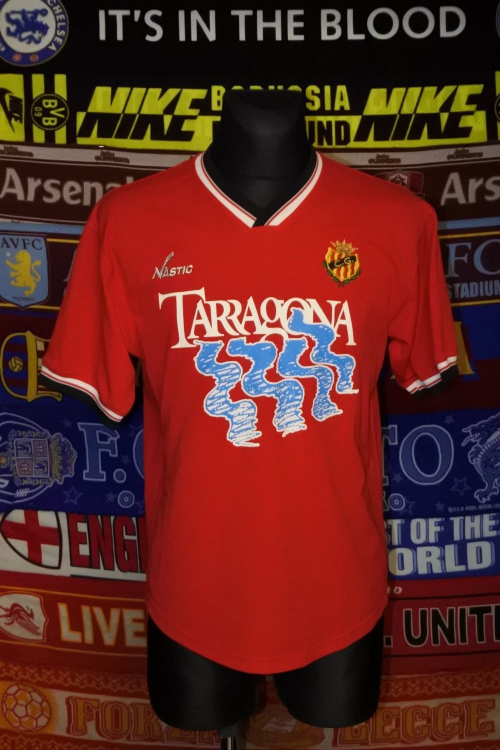 Gimnàstic de Tarragona 2003-04 Home Kit