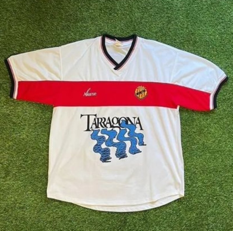 Gimnàstic de Tarragona 2003-04 Away Kit