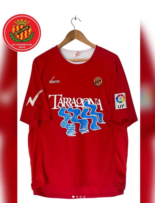 Gimnàstic de Tarragona 2004-05 Home Kit