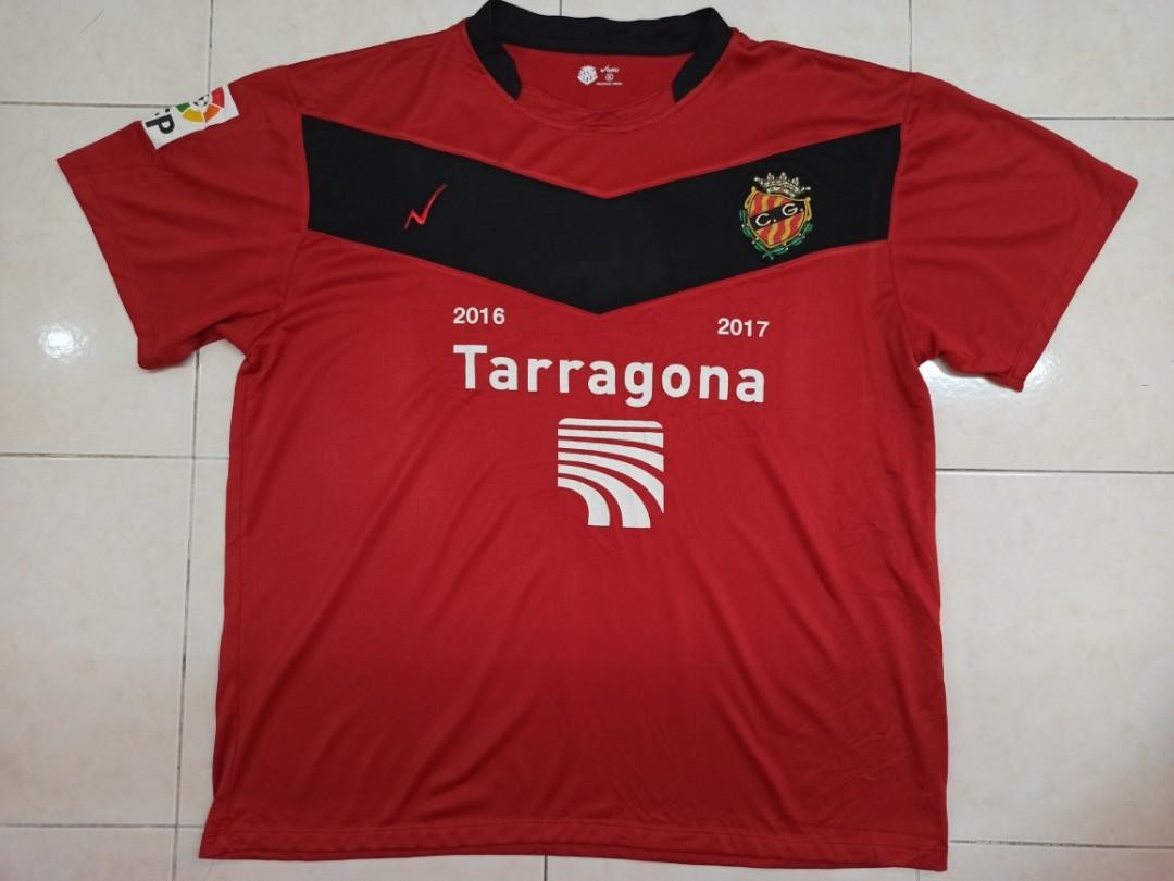 Gimnàstic de Tarragona 2010-11 Home Kit