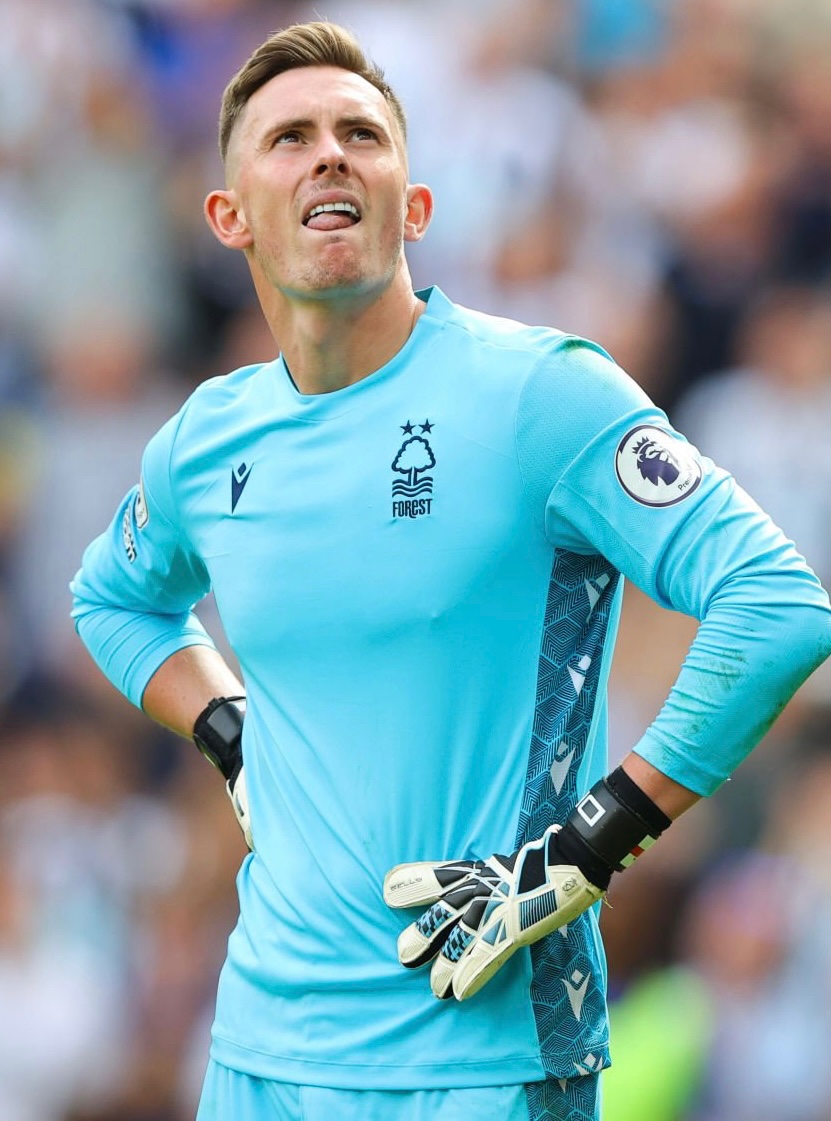 Nottingham Forest 2022-23 GK 1 Kit