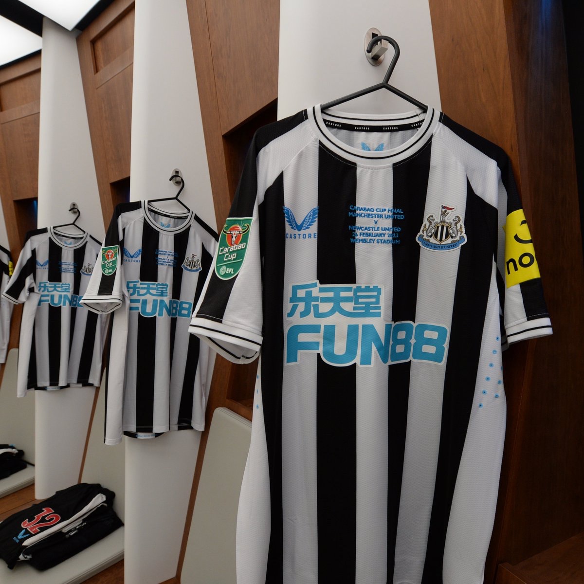 Newcastle United 2022-23 EFL Cup Final Kit