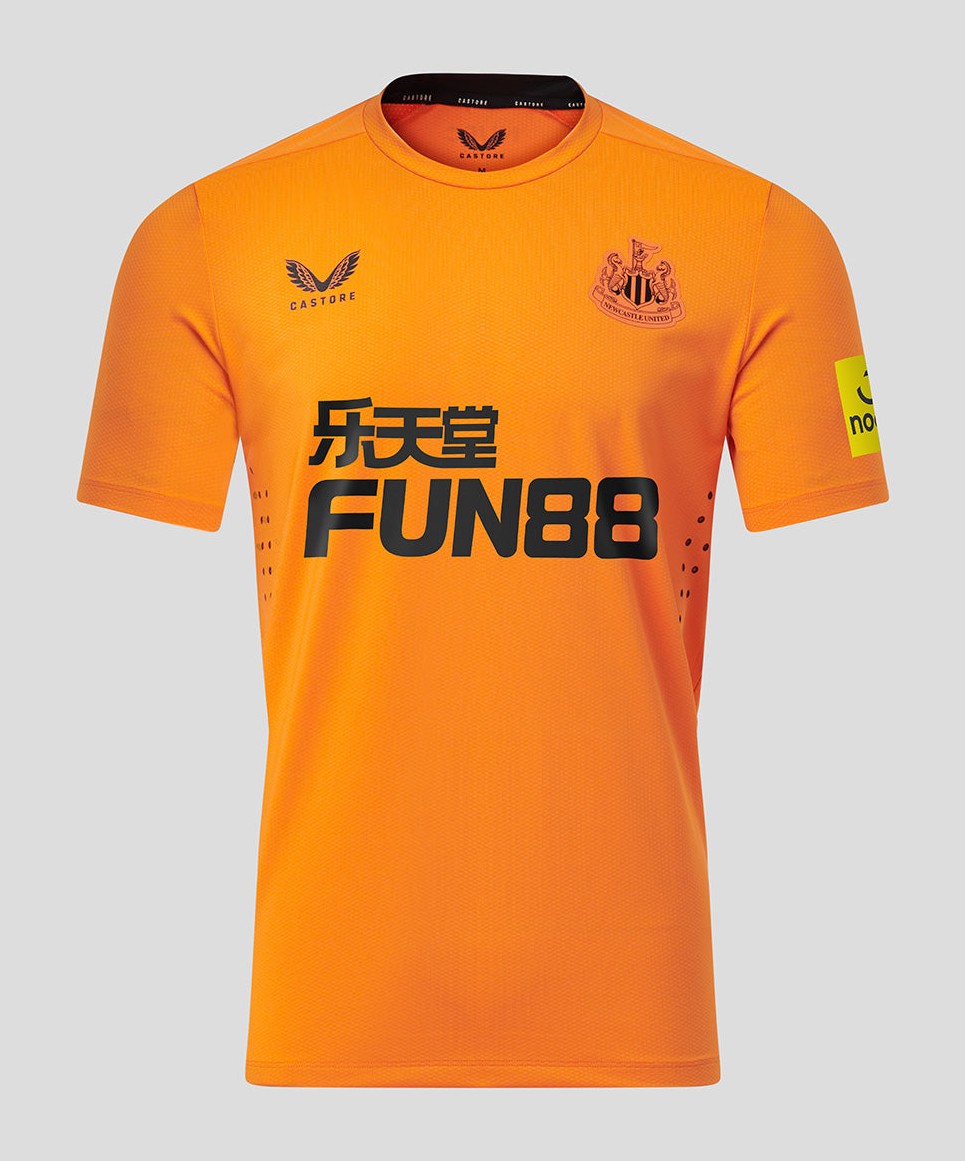 Newcastle United 2022-23 GK Away Kit