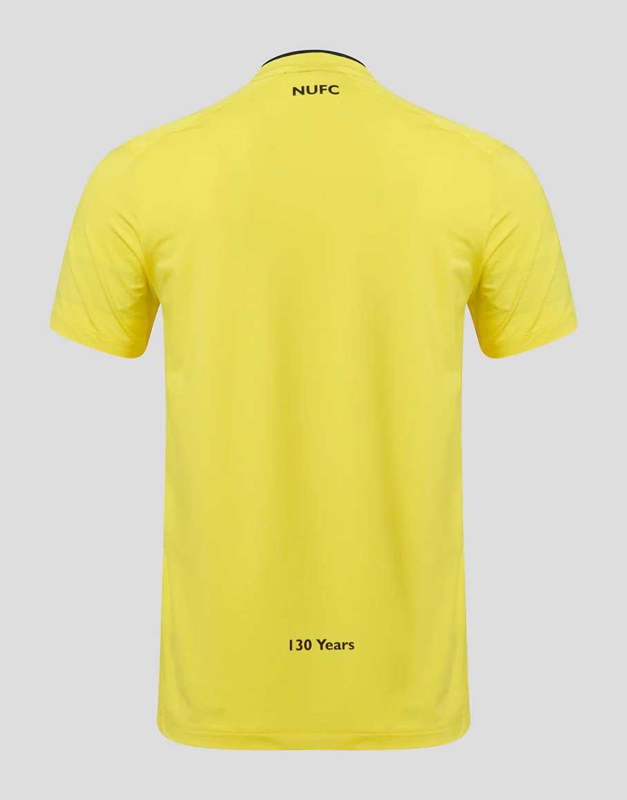 Newcastle United 2022-23 GK Third Kit