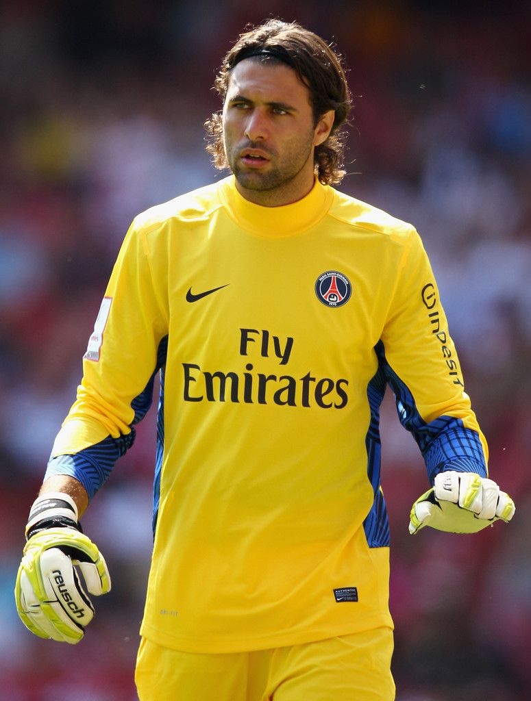 Paris Saint-Germain 2011-12 GK 2 Kit