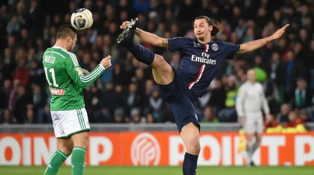 Paris Saint-Germain 2014-15 Coupe de la Ligue Home Kit