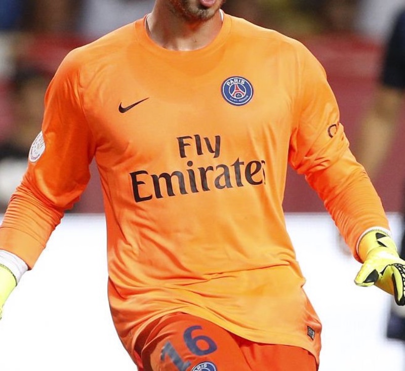 Paris Saint-Germain 2015-16 GK 4 Kit