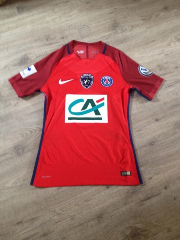 Paris Saint-Germain 2016-17 Coupe de France Away Kit