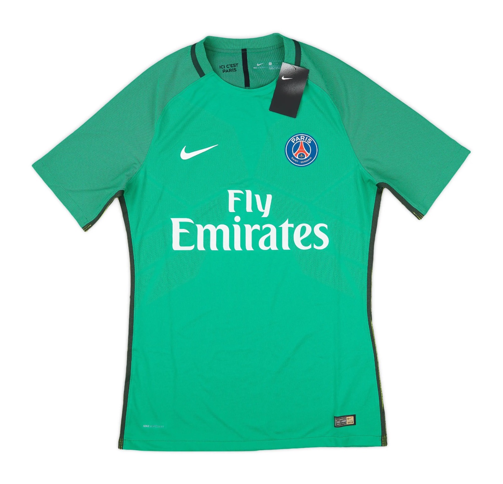 Paris Saint-Germain 2016-17 GK 1 Kit