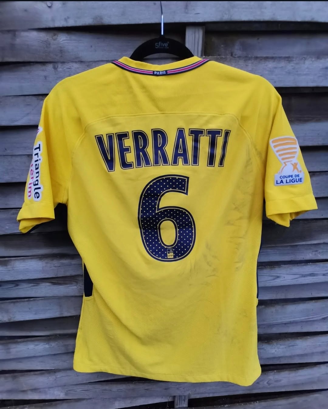 Paris Saint-Germain 2017-18 Coupe de la Ligue Away Kit