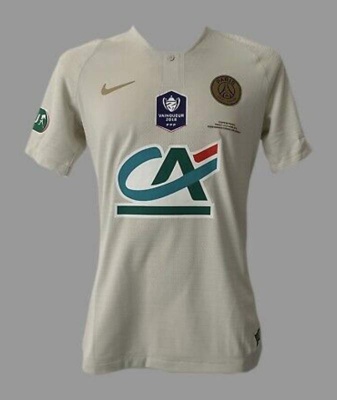 Paris Saint-Germain 2018-19 Coupe de France Away Kit