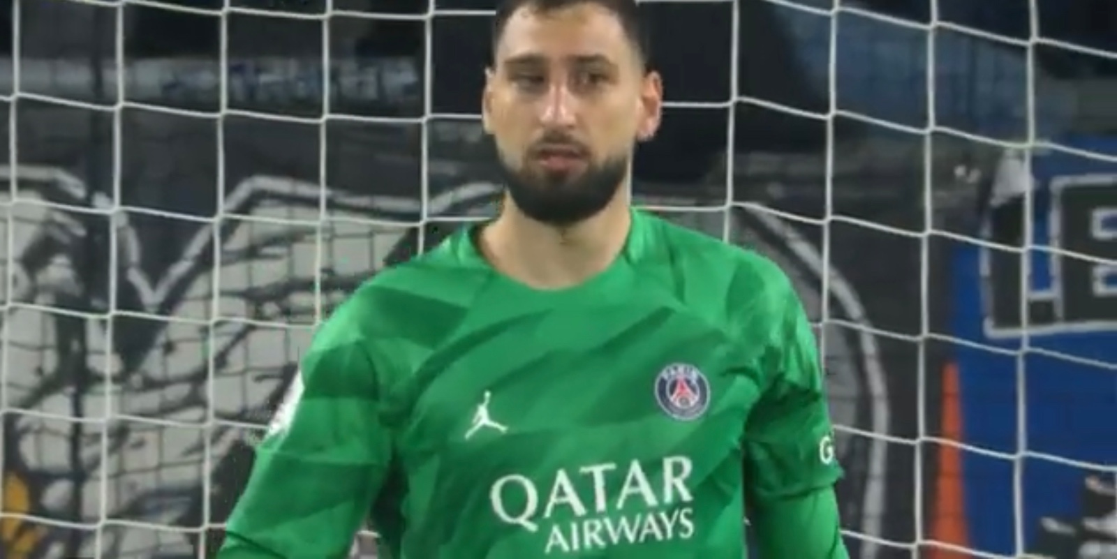 Paris Saint-Germain 2023-24 GK 4 Kit