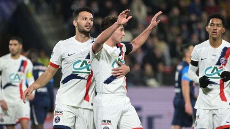 Paris Saint-Germain 2024-25 Coupe de France Away V2 Kit