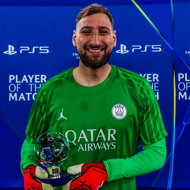 Paris Saint-Germain 2024-25 GK 5 Kit