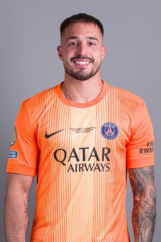 Paris Saint-Germain 2025-26 GK 4 Kit