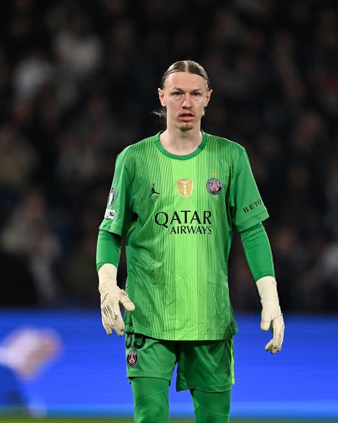 Paris Saint-Germain 2025-26 GK 7 Kit