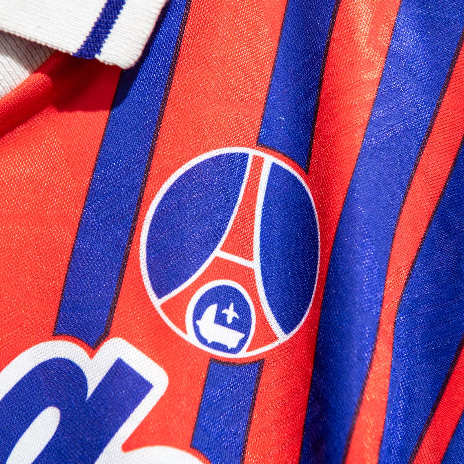 Paris Saint-Germain 1993-94 Home Kit