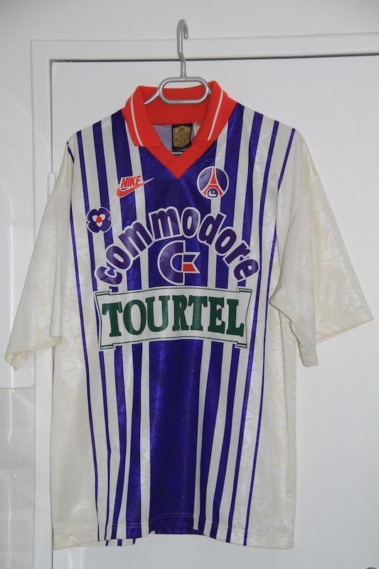 Paris Saint-Germain 1993-94 Away Kit
