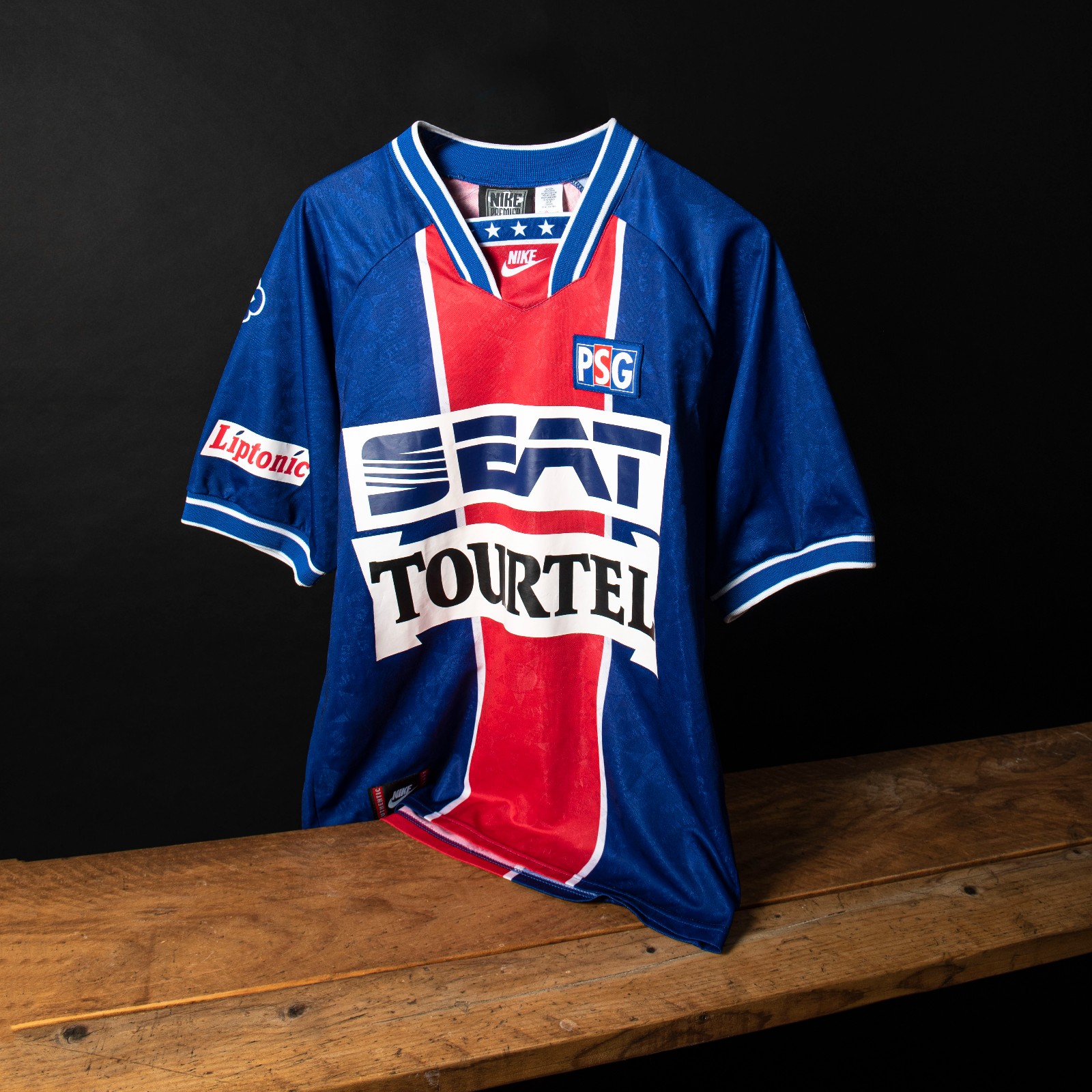 Paris Saint-Germain 1994-95 Home Kit