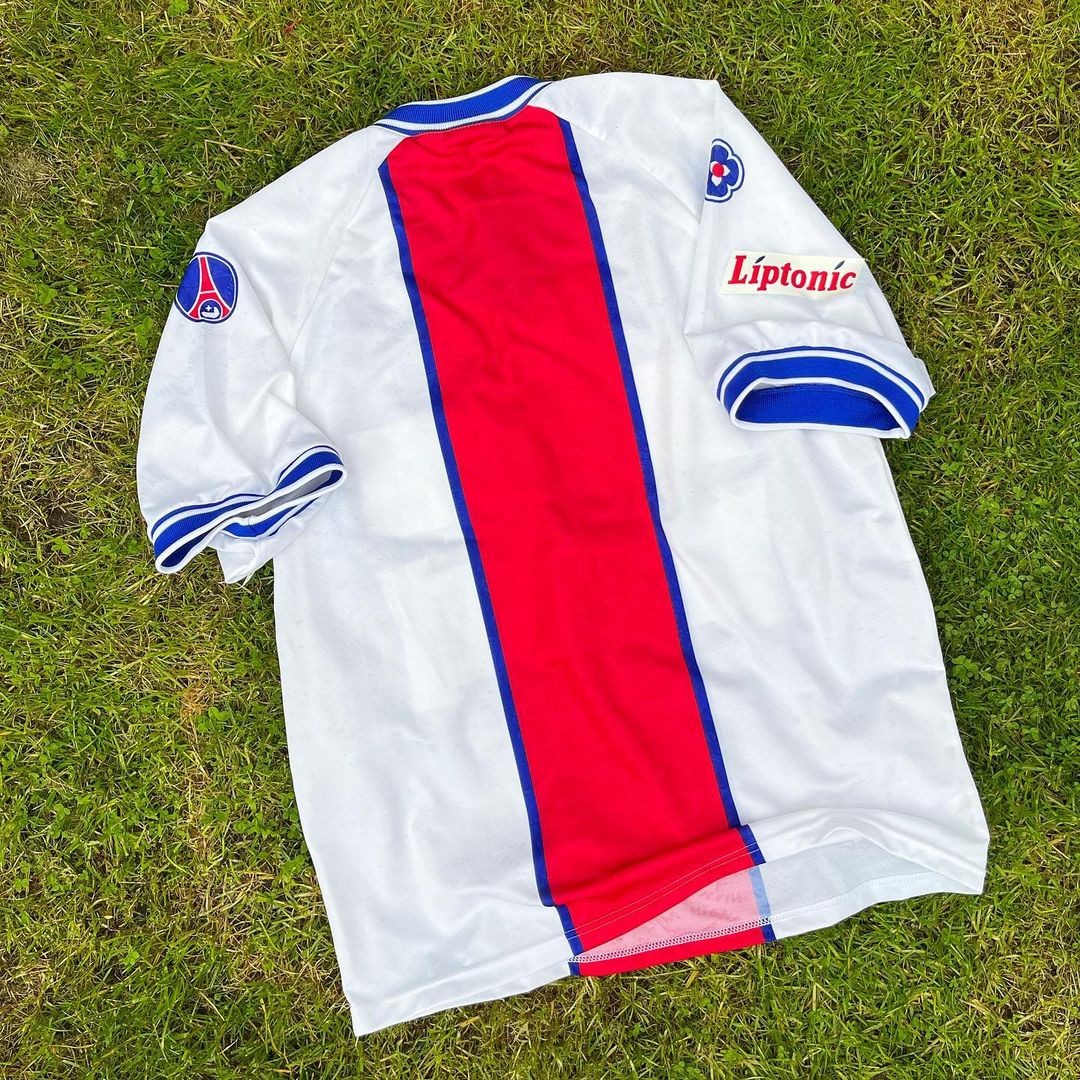 Paris Saint-Germain 1994-95 Away Kit
