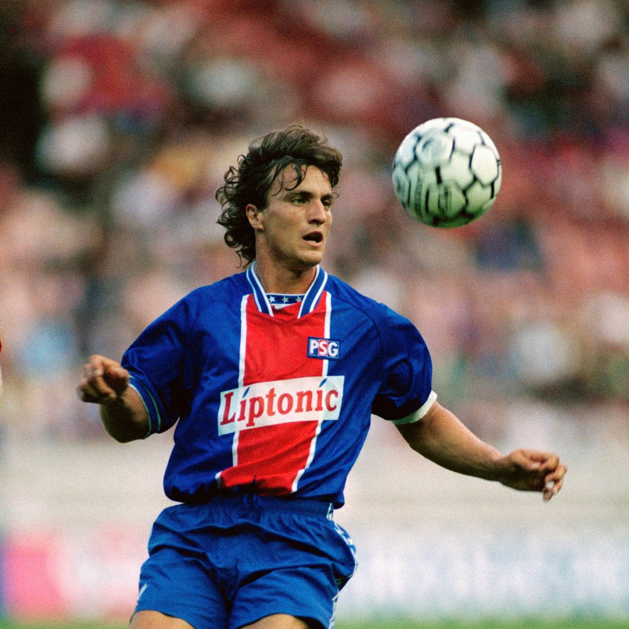 Paris Saint-Germain 1994-95 Champions League Home Kit