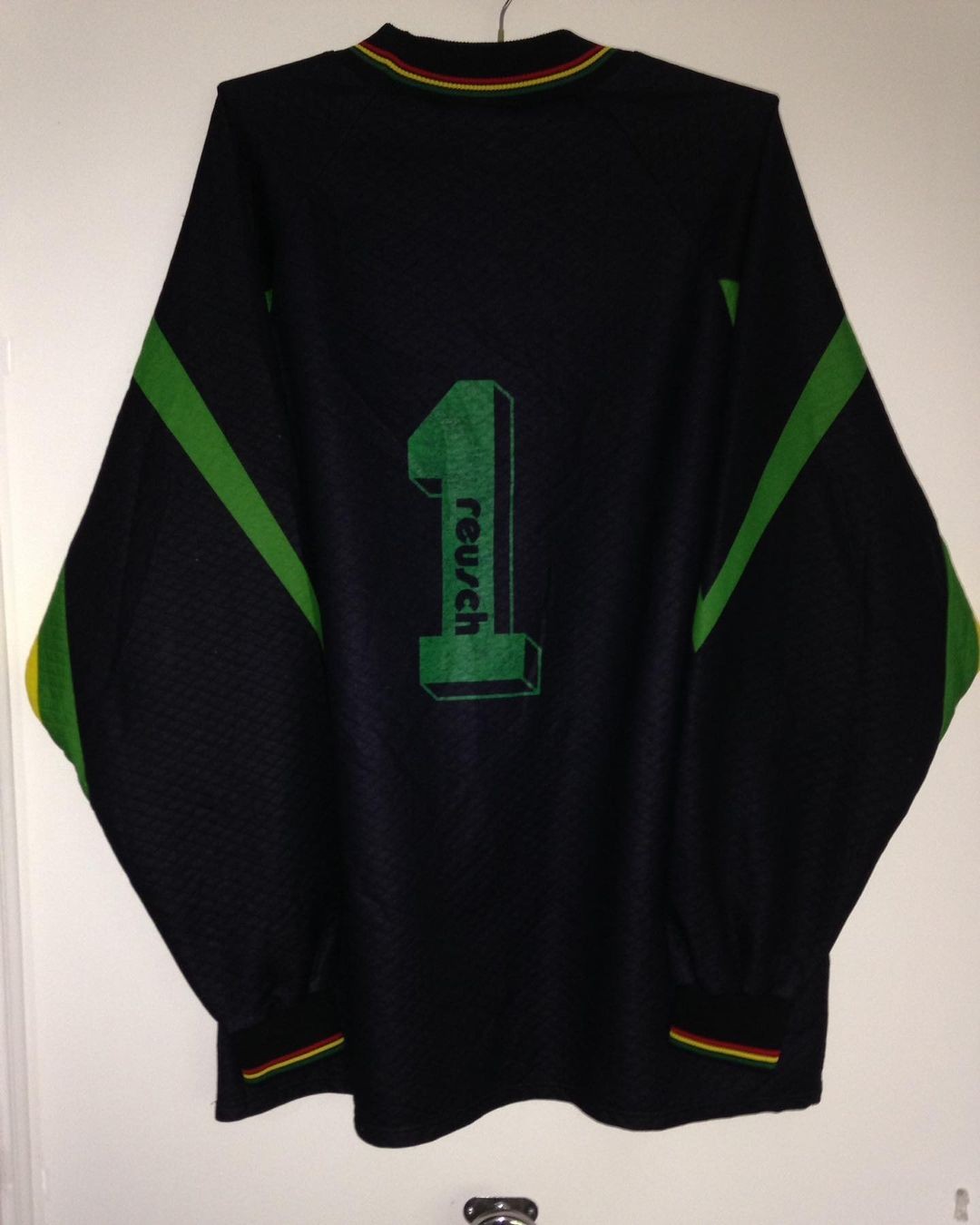 Paris Saint-Germain 1995-96 GK 1 Kit