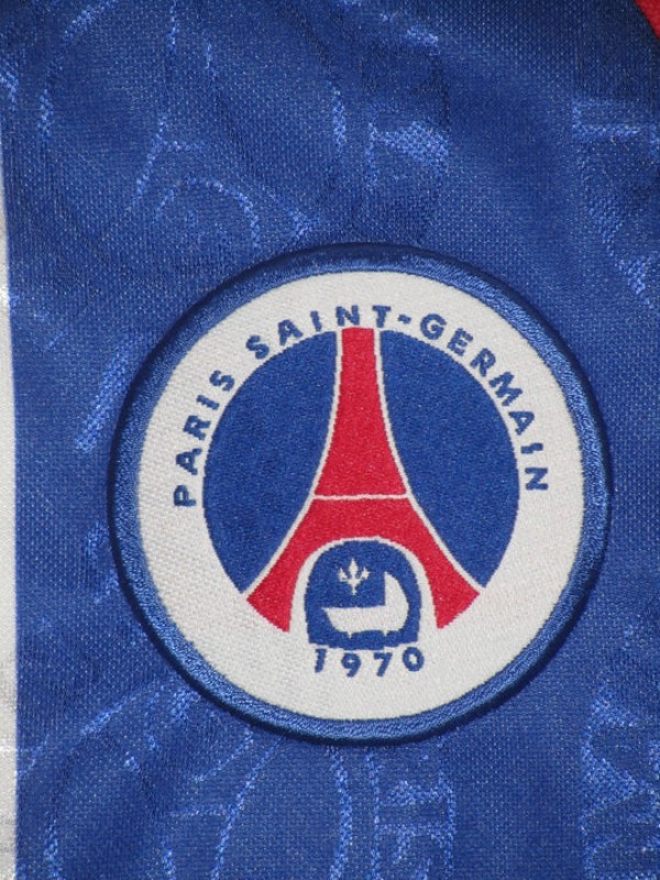 Paris Saint-Germain 1996-97 Home Kit