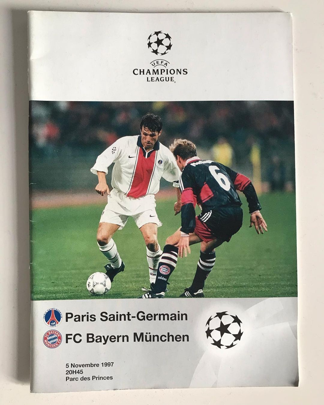 Paris Saint-Germain 1997-98 Champions League Away V2 Kit