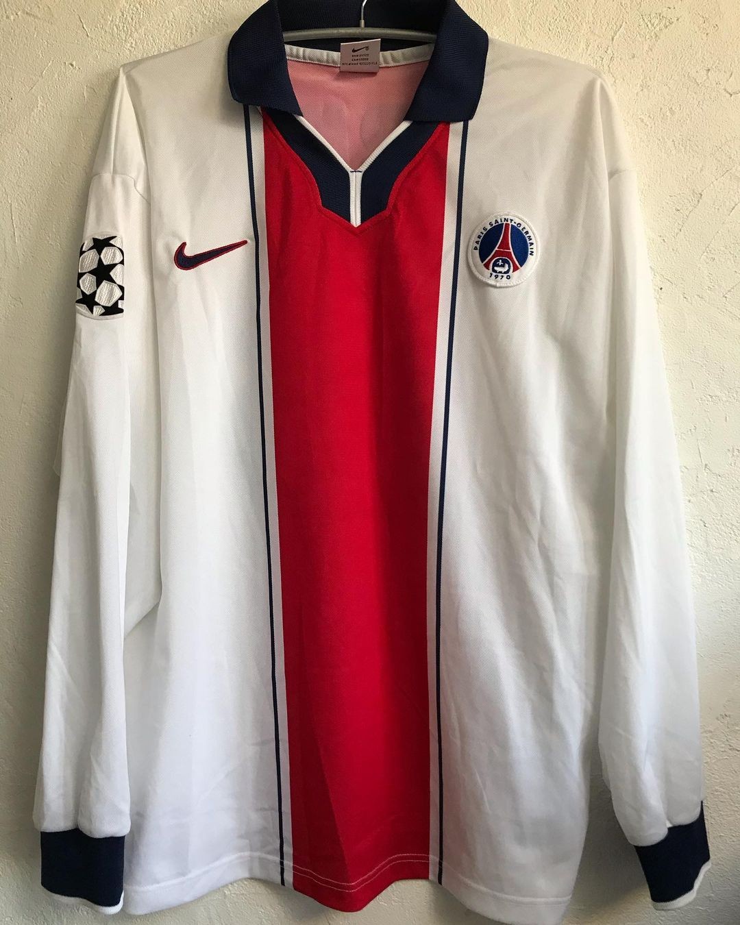 Paris Saint-Germain 1997-98 Champions League Away V2 Kit