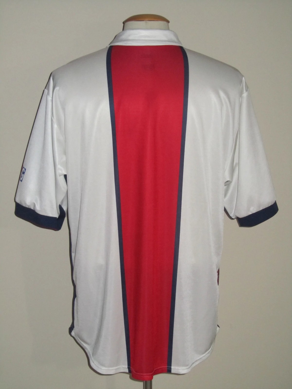 Paris Saint-Germain 1998-99 Away Kit