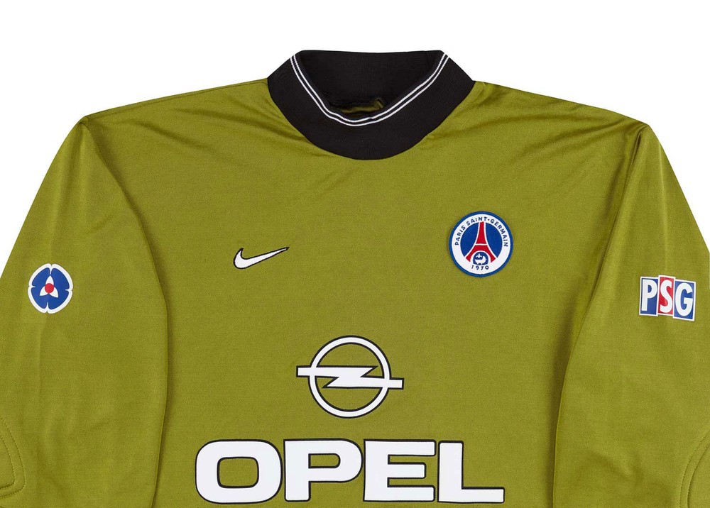 Paris Saint-Germain 1999-00 GK 1 Kit