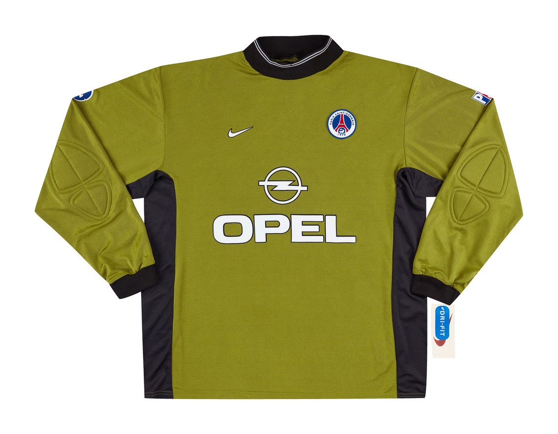 Paris Saint-Germain 1999-00 GK 1 Kit