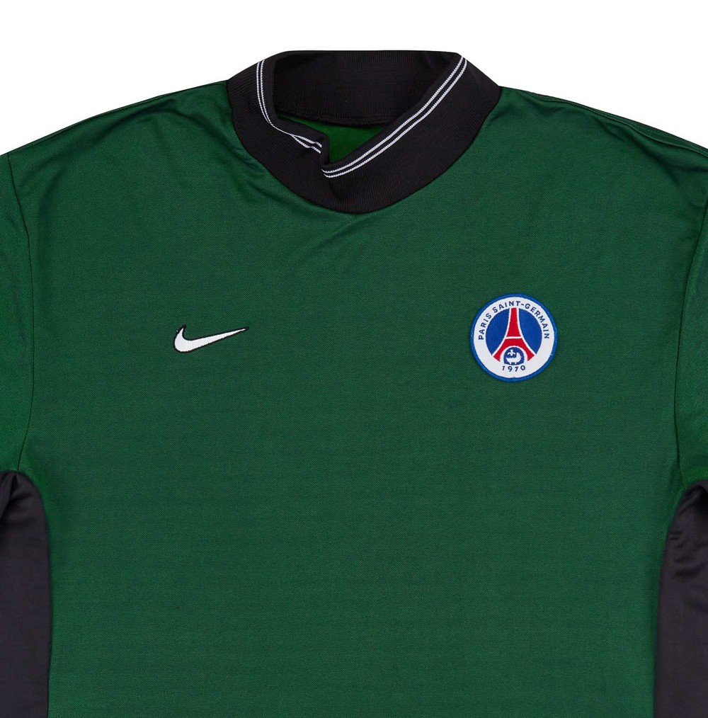 Paris Saint-Germain 1999-00 GK 2 Kit