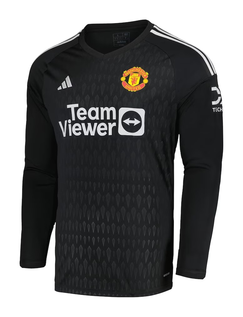 Manchester United 2023-24 GK 3 Kit