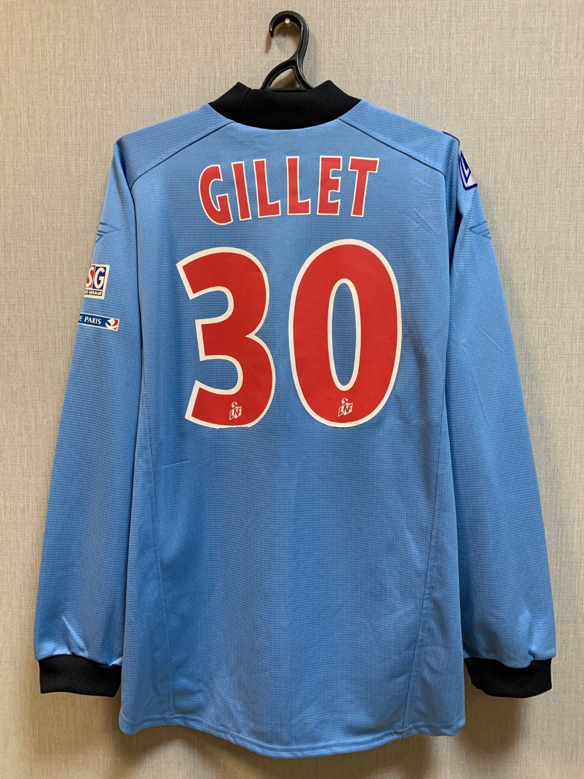 Paris Saint-Germain 2001-02 GK 1 Kit