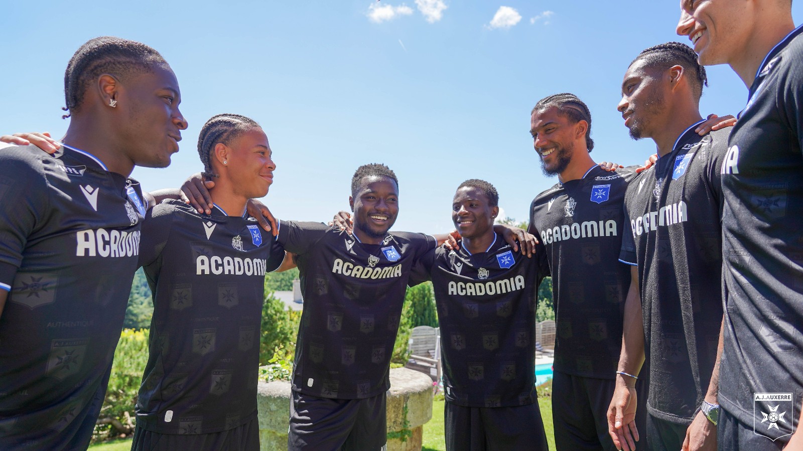 AJ Auxerre 2024-25 Away Kit