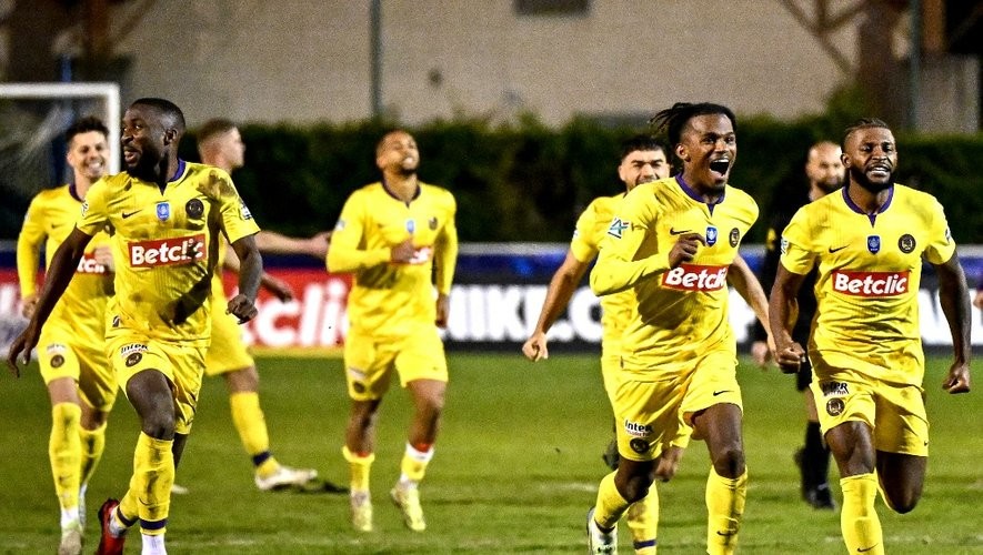 Toulouse FC 2024-25 Coupe de France Away Kit