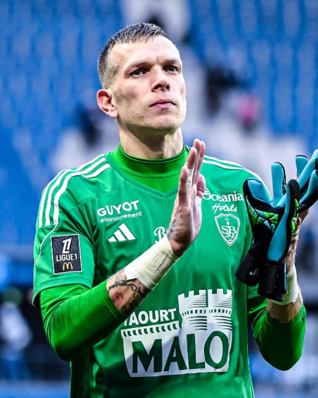 Stade Brestois 2024-25 GK 3 Kit