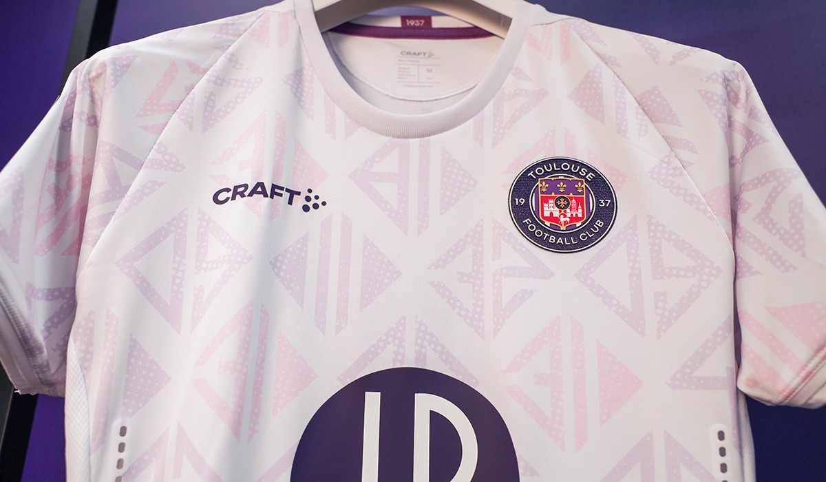 Toulouse FC 2023-24 Third Kit