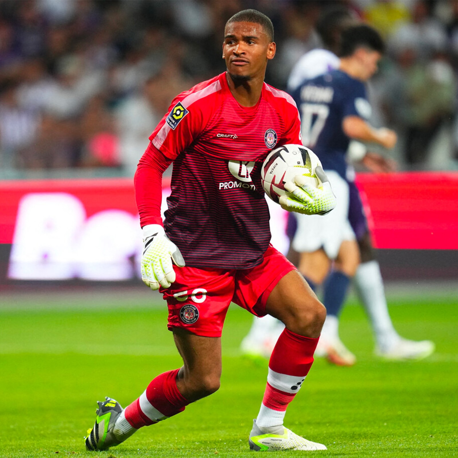 Toulouse FC 2023-24 GK 1 Kit