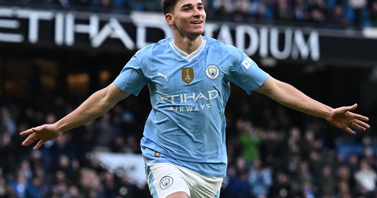 Manchester City 2023-24 Home V2 Kit