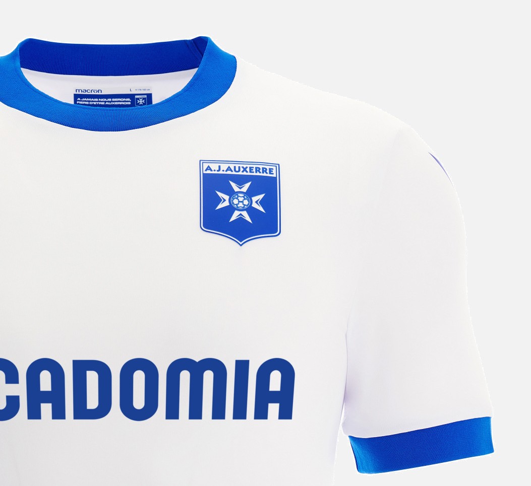 AJ Auxerre 2022-23 Home Kit