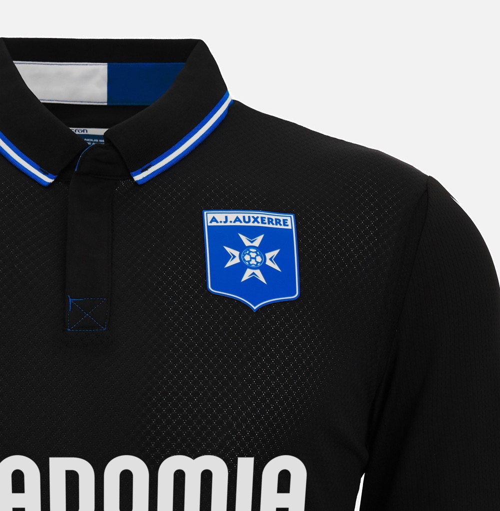 AJ Auxerre 2022-23 Away Kit