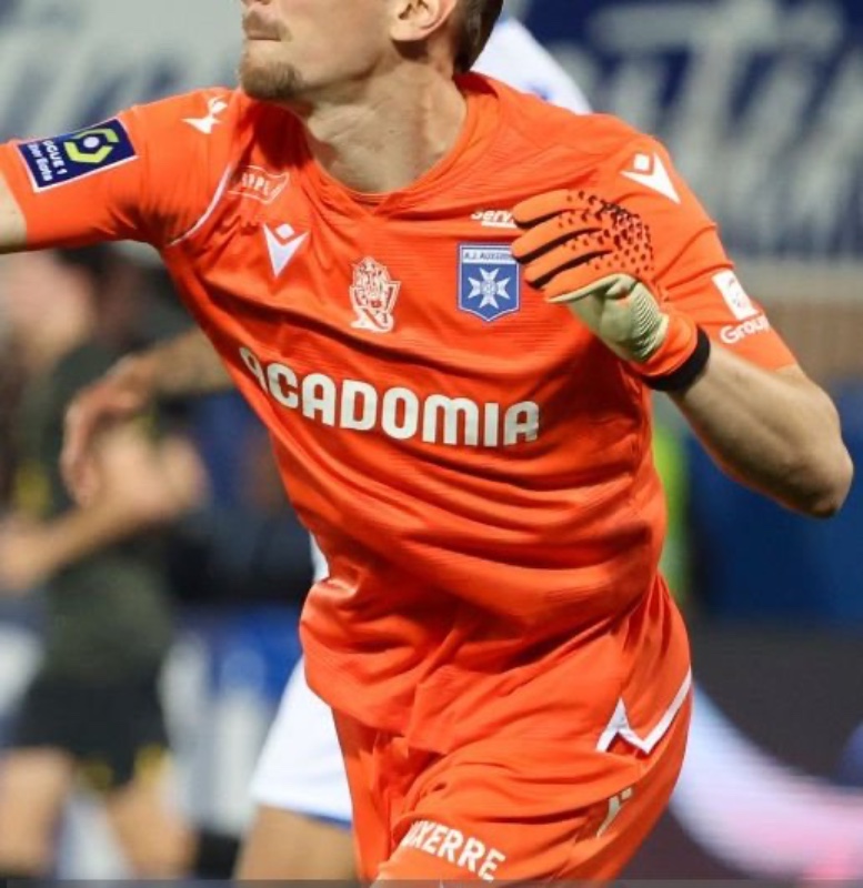 AJ Auxerre 2022-23 GK 1 Kit