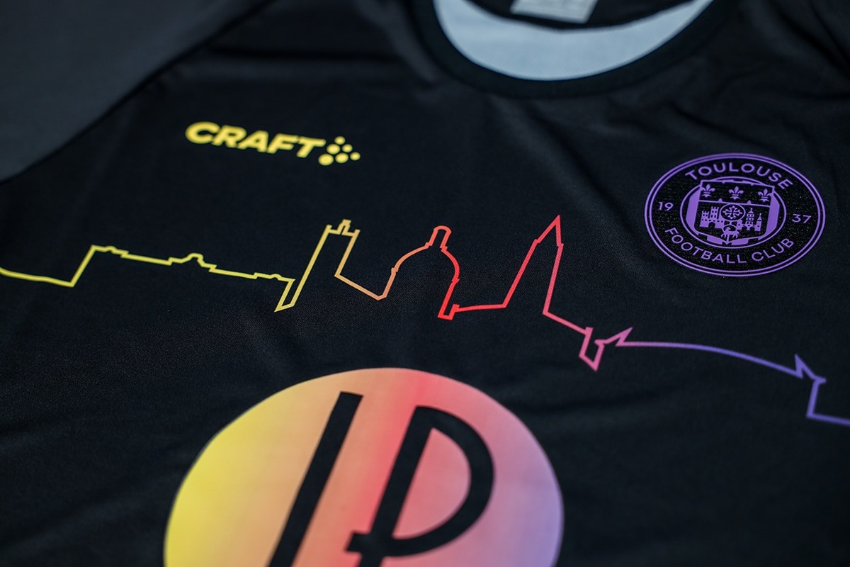 Toulouse FC 2022-23 Away Kit