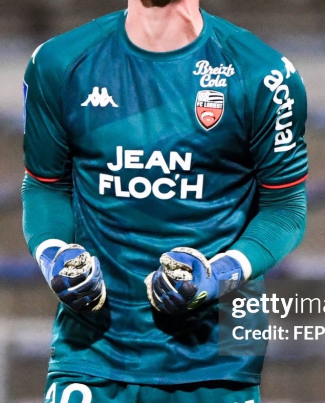 Lorient 2021-22 GK 2 Kit